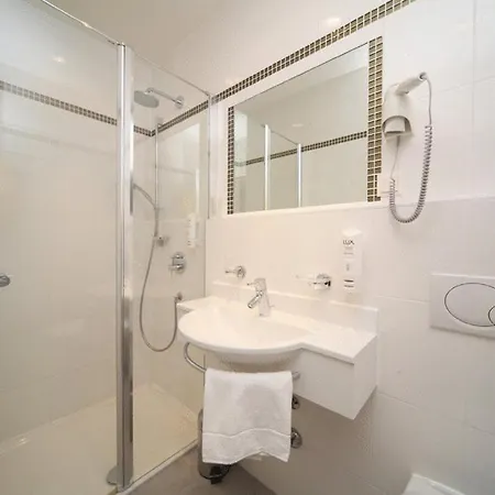 Jufa Sued - Self Check-in Hotel 3*