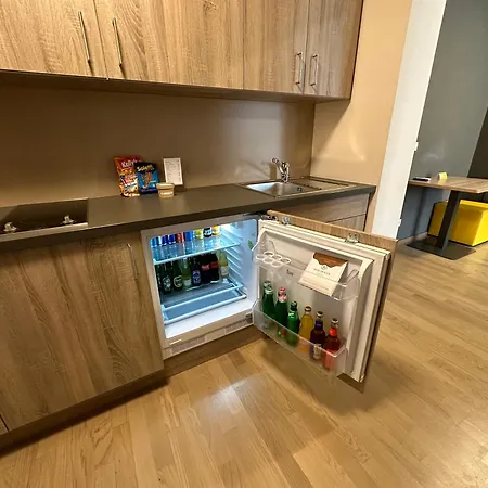 Jufa Sued - Self Check-in 3* Graz