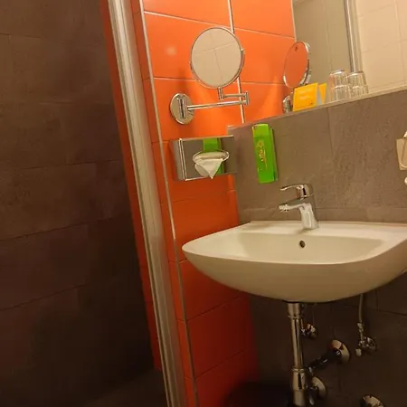 Jufa Sued - Self Check-in Graz