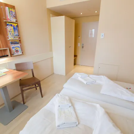 Hotel Jufa Sued - Self Check-in 3*