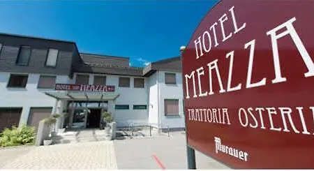 Jufa Sued - Self Check-in 3* Graz
