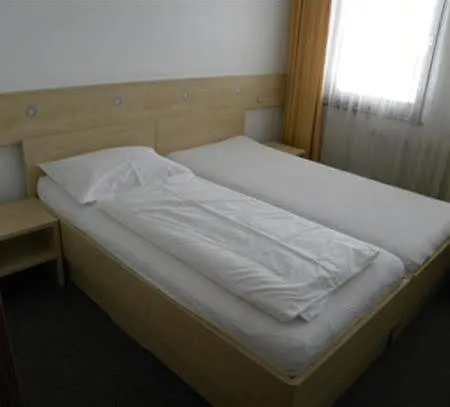 Jufa Sued - Self Check-in 3* Грац