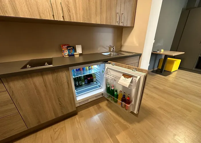 Jufa Sued - Self Check-in 3* Graz