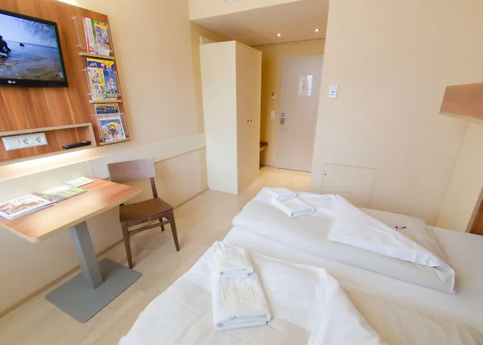 فندق Jufa Sued - Self Check-in 3*